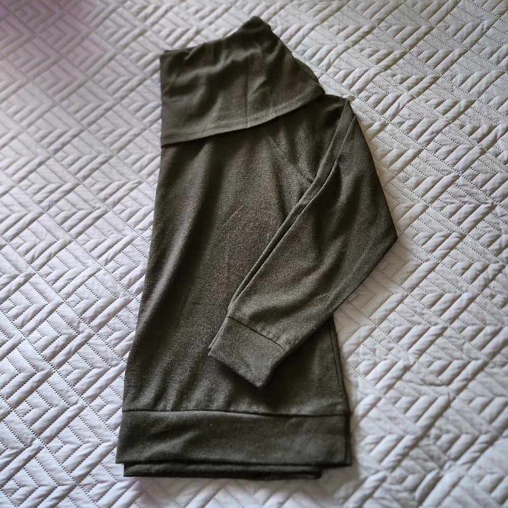 Cowl neck top
